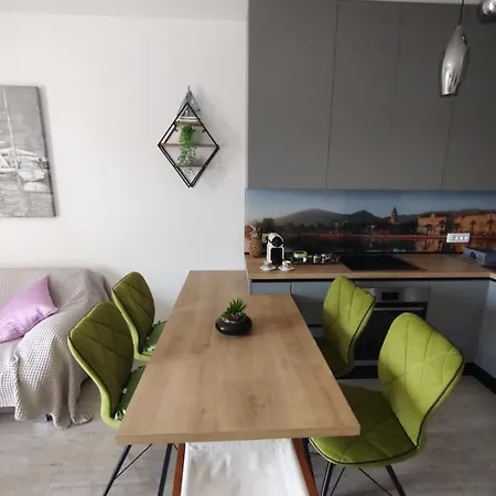 Gabriela * Τρογκίρ