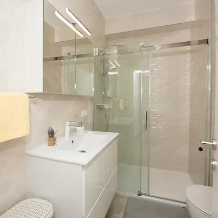 Gabriela Apartment *