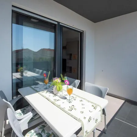 Gabriela Appartement *