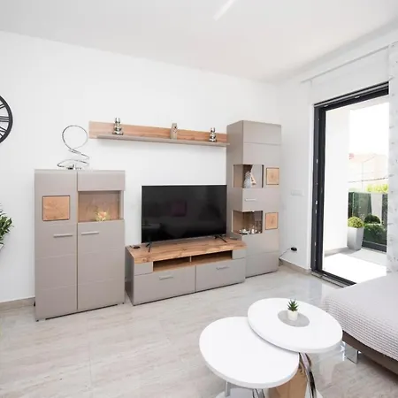 Apartment Gabriela *